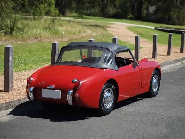 2106-1960-austin-healey-sprite-rear_32.jpg
